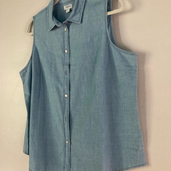 NWT J Crew Sleeveless chambray button up shirt - Picture 1 of 6